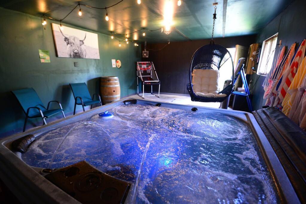 Cozy Cabin With Hottub At Cloverdale Cabins Hinckley Exterior foto